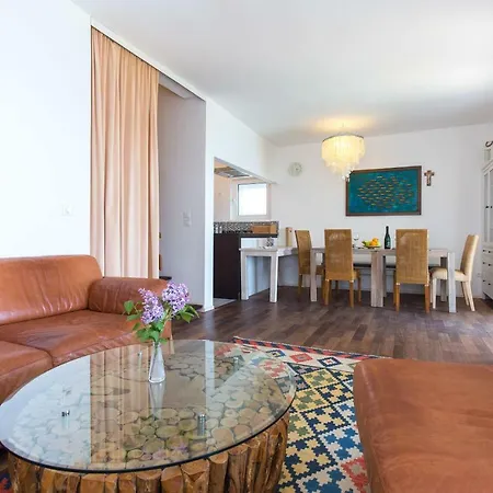 Valica فيلة مالينسكا